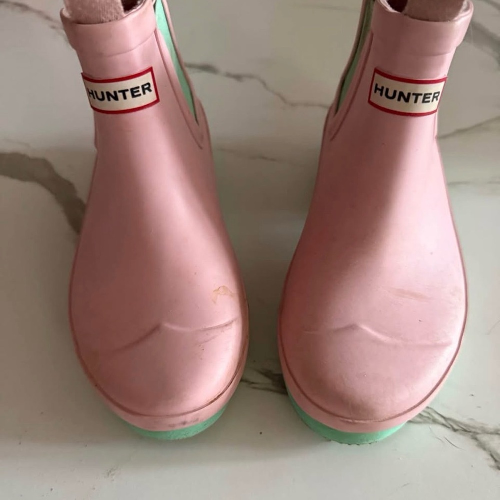 Hunter Classic Pink Chelsea Boots